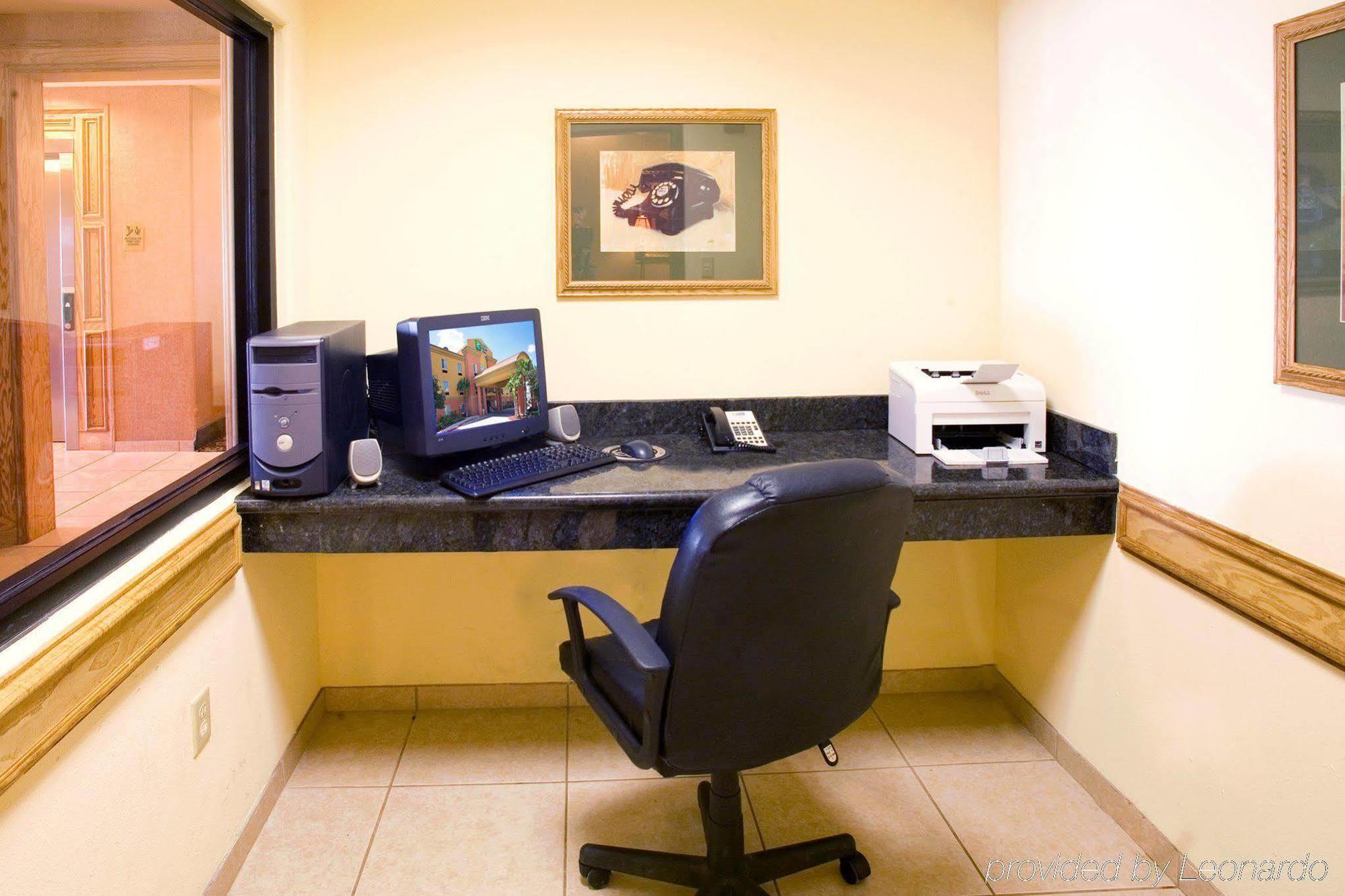 Holiday Inn Express Hotel & Suites Rio Grande City, An Ihg Hotel Facilidades foto